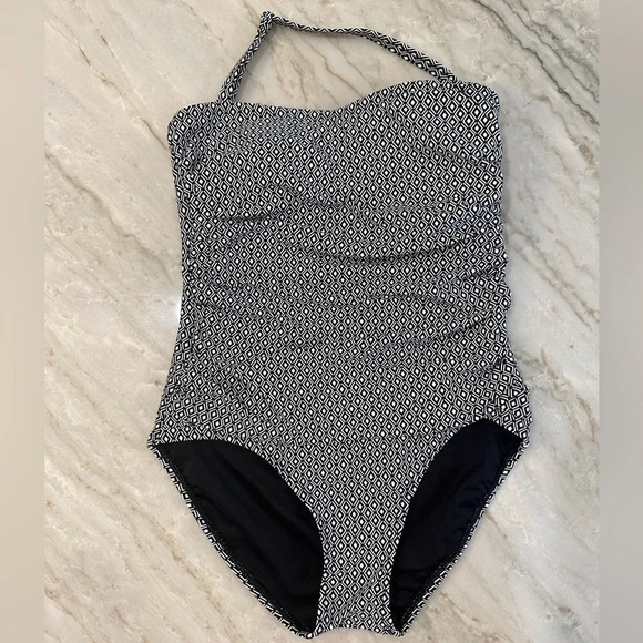 NWT DKNY One Piece Swim Suit Black and White Geometric Print Women’s size L - Picture 2 of 10
